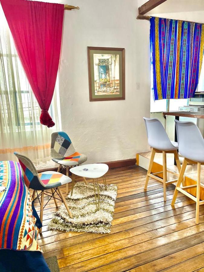 Blue Door Housing Historic Quito Hotel Luaran gambar