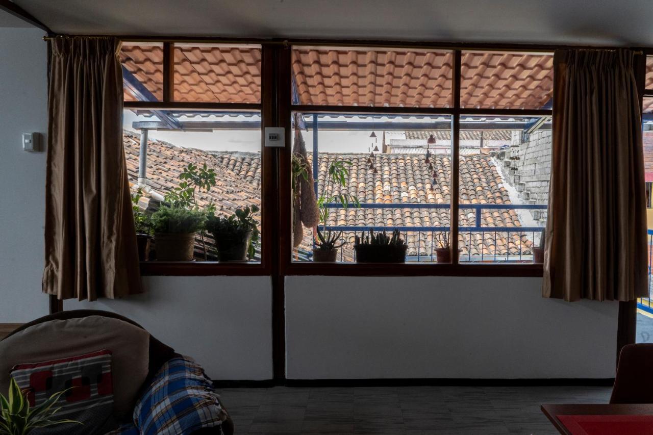 Blue Door Housing Historic Quito Hotel Luaran gambar